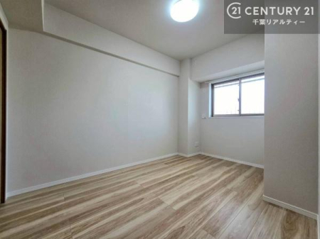 �m�� �V���v���Ƀf�U�C������Ă��邽�߁A�Ƌ��I�т܂���I
���C�ɓ���̉Ƌ��u���Ă��낰���Ԃ���邱�Ƃ��ł��܂��B
