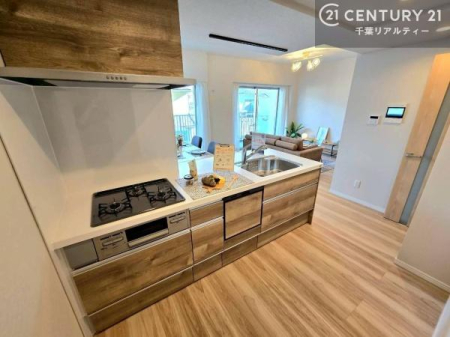�L�b�`�� ���[�X�y�[�X���L�x�ŁA�����X�y�[�X���X�b�L���ƕЕt���Ђ�`�����p�ł��܂��I
���K�ɍ�Ƃ��ł��A�Ǝ��̌����A�b�v�I�����̗���������܂��I