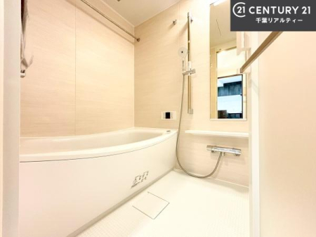 ���� 1���̔�����������Ɩ����Ă���闁���ł��B
�������̑f�G�ȃ����N�[�[�V�����ꏊ�ł��I
