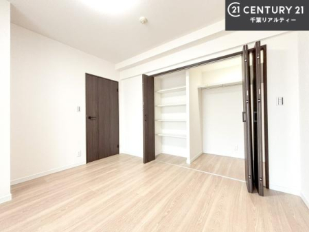 �q������ ���[�X�y�[�X�����Ă��܂��I�������X�b�L�����ڂ��鎖���ł��܂��ˁB
�Ƌ��I�΂Ȃ��V���v���ȃf�U�C���ׁ̈A�Ƌ��I�΂����C�ɓ���̋�ԍ�肪�ł������ł��ˁB