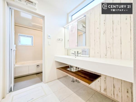 ���ʑ�E���ʏ� �I�[�v���^�C�v�̐��ʑ�́A�������ōa���Ȃ�������ꂪ���₷�����͓I�Ȑ��ʑ�ł��I�����̐g�x�x�����K�I