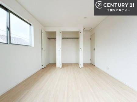 �m�� �V���v���Ƀf�U�C������Ă��邽�߁A�Ƌ��I�т܂���I
���C�ɓ���̉Ƌ��u���Ă��낰���Ԃ���邱�Ƃ��ł��܂��B
