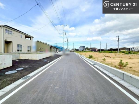 �O�ʓ��H�܂ތ��n�ʐ^ ���ӊ���A���q�l�̂���]�ɍ������������ꏏ�ɂ��ē���v���܂��B�Z��[���A�h�o�C�U�[�ɂ�邲���k������܂��B���Ђ͂��₢���킹�ɑ��Ή����܂��I���҂������܂���I