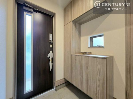 ���� ���ċA���Ă��Ă��A�������܁I�����������Ȃ�A�D�����}������Ă�����ԂɂȂ��Ă��܂��B
���邭��������錺�ւł��I