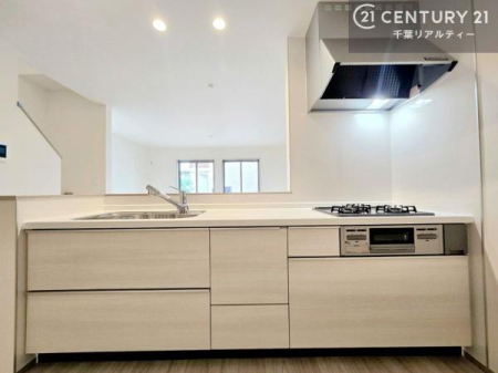 �L�b�`�� ���[�X�y�[�X���L�x�ŁA�����X�y�[�X���X�b�L���ƕЕt���Ђ�`�����p�ł��܂��I
���K�ɍ�Ƃ��ł��A�Ǝ��̌����A�b�v�I�����̗���������܂��I