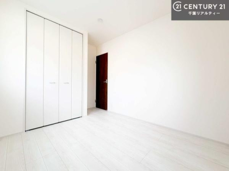 �q������ �V���v���Ń��C�A�E�g���₷���m���́A���q�l�̂������Ƃ��Ă��œK�B�����ɍ��킹�ď_��ɂ��g�����������܂��B
