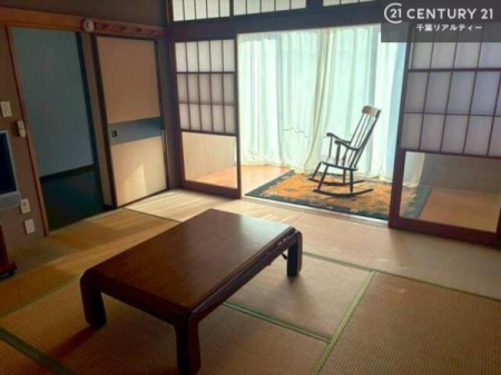 �a�� �^�^�~�̍��肪���炬��^����A�����b�N�X��ԁB�����傫���J�����̂���a���ƂȂ��Ă���܂��B���{�l�̐S������u�a�v�̋�ԁB