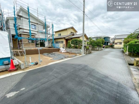 �O�ʓ��H�܂ތ��n�ʐ^ ���ӊ���A���q�l�̂���]�ɍ������������ꏏ�ɂ��ē���v���܂��B�Z��[���A�h�o�C�U�[�ɂ�邲���k������܂��B���Ђ͂��₢���킹�ɑ��Ή����܂��I���҂������܂���I
