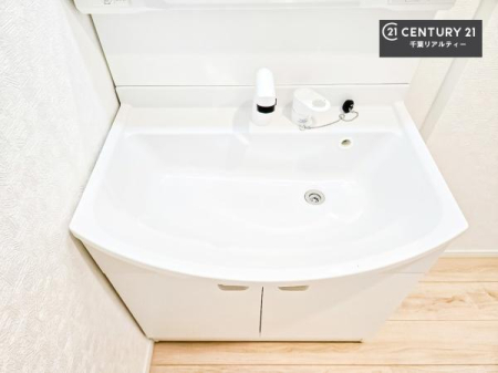 ���ʑ�E���ʏ� �[�����ʑ�{�E���́A�������˂ɂ����̂ł�����ꂪ�y�X�I���������ۂĂ܂��I
�L���C�Ȑ��ʏ��Ŏ��������̃��`�x�[�V�������オ��܂��ˁI