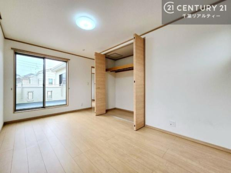 �Q�� �o���R�j�[�ɖʂ��Ă���m���ł��B���邭�����肪����A���C����������ł��܂��I���N���āA�O�ɏo�Ĕw�L�т����[�ċz�����ǂ������}������邱�Ƃ��ł��܂��B