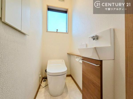 �g�C�� �������֍��ɂ��A�~��͕֍����g�����ł���̂ŗ₽���֍��ɍ��炸�ɍςފ������d�l�ł��I