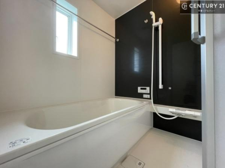 ���� �������������l�̕��͋C�̃o�X���[���́A�����o�Ă��ăo�X�^�C�����[���I
���d���撣���Ă��邲�J���ɂ��D�݂̍���̓����܂����āA�y����ł݂Ă͂������ł��傤���H