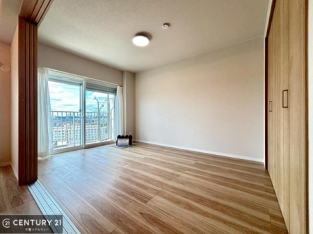 �m�� -