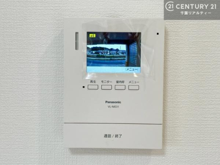 ���̑� TV���j�^�[�t�C���^�[�t�H���������B���K�҂̊���m�F���Ă���Ή��ł��邽�߁A�h�Ɩʂɂ��z�����ꂽ���S�̐ݔ��ł��B
