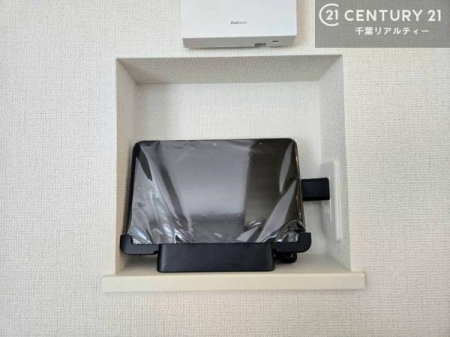 ���̑� TV���j�^�[�t�C���^�[�t�H���������B���K�҂̊���m�F���Ă���Ή��ł��邽�߁A�h�Ɩʂɂ��z�����ꂽ���S�̐ݔ��ł��B