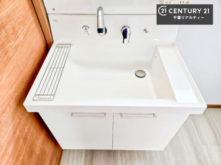 ���ʑ�E���ʏ� �[�����ʑ�{�E���́A�������˂ɂ����̂ł�����ꂪ�y�X�I���������ۂĂ܂��I
�L���C�Ȑ��ʏ��Ŏ��������̃��`�x�[�V�������オ��܂��ˁI