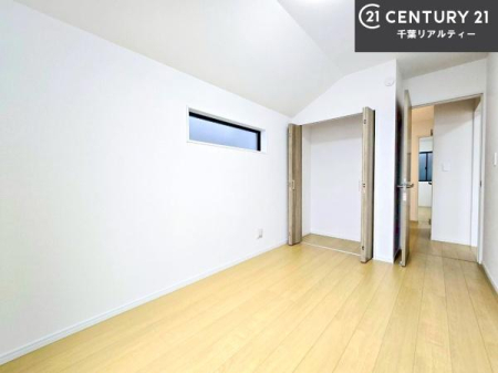 �m�� �V���v���Ƀf�U�C������Ă��邽�߁A�Ƌ��I�т܂���I
���C�ɓ���̉Ƌ��u���Ă��낰���Ԃ���邱�Ƃ��ł��܂��B
