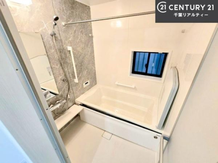 ���� �������������l�̕��͋C�̃o�X���[���́A�����o�Ă��ăo�X�^�C�����[���I
���d���撣���Ă��邲�J���ɂ��D�݂̓����̓����܂����āA�y����ł݂Ă͂������ł��傤���H