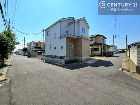 �O�ʓ��H�܂ތ��n�ʐ^ �S�䂭�܂Ō��n����������������悤�A�����ē��̂��p�ӂ������Ă���܂��B���C�y�ɂ��₢���킹�̏�A���z�̕�炵�ւ̈�������i�߂��������I