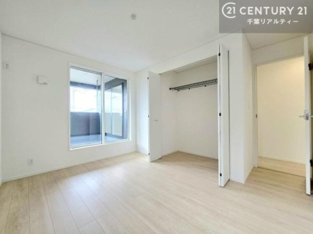 �m�� �V���v���Ƀf�U�C������Ă��邽�߁A�Ƌ��I�т܂���I
���C�ɓ���̉Ƌ��u���Ă��낰���Ԃ���邱�Ƃ��ł��܂��B
