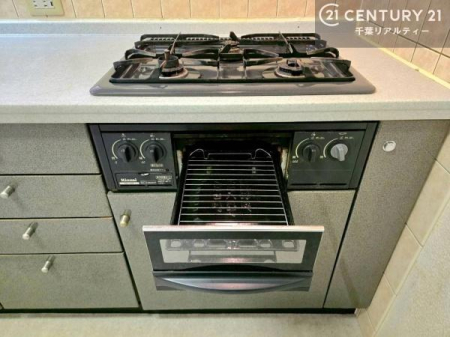 �L�b�`�� �R�����͎O������̂ł������̓����i�s���ł��܂��B
�������O�����t���ł��B�����X�y�[�X���L�X���Ă���׍�Ƃ����₷���I�g�����肪�ǂ��V�X�e���L�b�`���ł��I