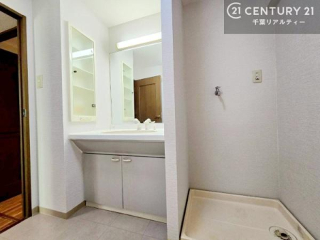 ���ʑ�E���ʏ� ���邢���ʏ��͐��ʑ�̉��Ɏ��[�I�����Ă���̂Ŏ��u���V�Ȃǂ��܂��ĕ֗��ł��I����p�����t���Ă���̂Ŗ�����̎������S�ł��I