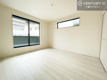 �Q�� �o���R�j�[�ɖʂ��Ă���m���ł��B���邭�����肪����A���C����������ł��܂��I���N���āA�O�ɏo�Ĕw�L�т����[�ċz�����ǂ������}������邱�Ƃ��ł��܂��B