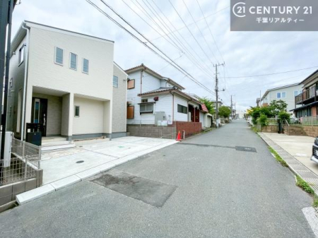 �O�ʓ��H�܂ތ��n�ʐ^ ���ӊ���A���q�l�̂���]�ɍ������������ꏏ�ɂ��ē���v���܂��B�Z��[���A�h�o�C�U�[�ɂ�邲���k������܂��B���Ђ͂��₢���킹�ɑ��Ή����܂��I���҂������܂���I