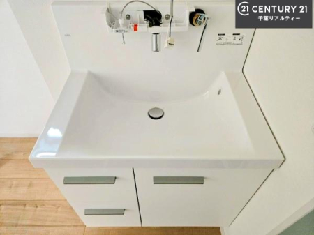 ���ʑ�E���ʏ� �[�����ʑ�{�E���́A�������˂ɂ����̂ł�����ꂪ�y�X�I���������ۂĂ܂��I
�L���C�Ȑ��ʏ��Ŏ��������̃��`�x�[�V�������オ��܂��ˁI