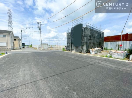 �O�ʓ��H�܂ތ��n�ʐ^ �S�䂭�܂Ō��n����������������悤�A�����ē��̂��p�ӂ������Ă���܂��B���C�y�ɂ��₢���킹�̏�A���z�̕�炵�ւ̈�������i�߂��������I