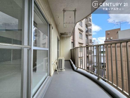 �o���R�j�[ �z������ǍD�ȃo���R�j�[�ł��I���ꂽ���ɂ͐�������n����J���I�Ȏ��Ԃ��y���߂܂��B
