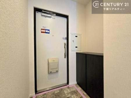 ���� �V���[�Y�{�b�N�X�t���Ȃ̂ŁA���ւ��Еt�����|�������₷���ł��I
�X�b�L���������ւŌ˂��J�����u�ԁA�������̂���S�n������Ԃ��o�}���Ă���܂��B
