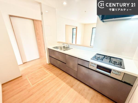 �L�b�`�� ���[�X�y�[�X���L�x�ŁA�����X�y�[�X���X�b�L���ƕЕt���Ђ�`�����p�ł��܂��I
���K�ɍ�Ƃ��ł��A�Ǝ��̌����A�b�v�I�����̗���������܂��I