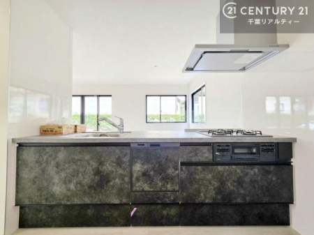 �L�b�`�� ���[�X�y�[�X���L�x�ŁA�����X�y�[�X���X�b�L���ƕЕt���Ђ�`�����p�ł��܂��I
���K�ɍ�Ƃ��ł��A�Ǝ��̌����A�b�v�I�����̗���������܂��I