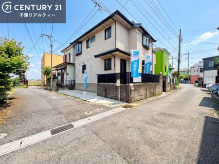 �O�ʓ��H�܂ތ��n�ʐ^ �����������X���݂��L����ՐÂȏZ��X�Ɉʒu���A���₩�ŐS���炮��炵��������Z���ł��B