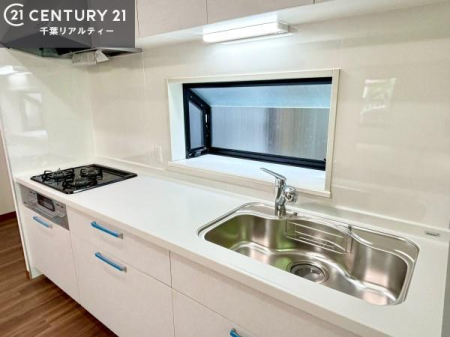 �L�b�`�� �Ǖt���L�b�`���Ȃ�ł͂̌����I�ȓ����ƁA��Ƃ肠���Ƒ��������@�\�I�ȃL�b�`���X�y�[�X�B�����̂����������K�ɂ͂��ǂ�܂��B