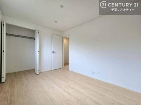 �m�� �V���v���Ƀf�U�C������Ă��邽�߁A�Ƌ��I�т܂���I
���C�ɓ���̉Ƌ��u���Ă��낰���Ԃ���邱�Ƃ��ł��܂��B
