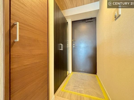 ���� �V���[�Y�{�b�N�X�t���Ȃ̂ŁA���ւ��Еt�����|�������₷���ł��I
�X�b�L���������ւŌ˂��J�����u�ԁA�������̂���S�n������Ԃ��o�}���Ă���܂��B