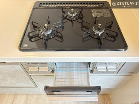 �L�b�`�� �R�����͎O������̂ł������̓����i�s���ł��܂��B
�������O�����t���ł��B�����X�y�[�X���L�X���Ă���׍�Ƃ����₷���I�g�����肪�ǂ��V�X�e���L�b�`���ł��I