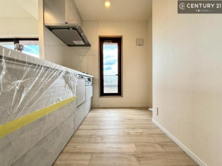 �L�b�`�� ���[�X�y�[�X���L�x�ŁA�����X�y�[�X���X�b�L���ƕЕt���Ђ�`�����p�ł��܂��I
���K�ɍ�Ƃ��ł��A�Ǝ��̌����A�b�v�I�����̗���������܂��I