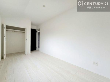 �m�� ���[�X�y�[�X�����Ă��܂��I�������X�b�L�����ڂ��鎖���ł��܂��ˁB
�Ƌ��I�΂Ȃ��V���v���ȃf�U�C���ׁ̈A�Ƌ��I�΂����C�ɓ���̋�ԍ�肪�ł������ł��ˁB