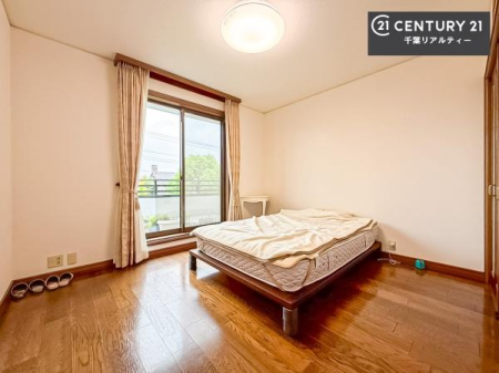 �Q�� �D���������������ޗm���́A���̖ڊo�߂��C�������ǂ������ł��ˁB���������Ԃ��������Ɖ߂������Ƃ��ł��܂��B�D�����F�����̃t���[�����O���ǂ�ȉƋ�ɂ��}�b�`���܂��I
