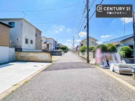 �O�ʓ��H�܂ތ��n�ʐ^ �u���̕����C�ɂȂ�I�v�u�������Ăǂ�ȏ��H�v�u�����Əڂ����m�肽���I�v�Ǝv������A���C�y�ɂ����k���������B