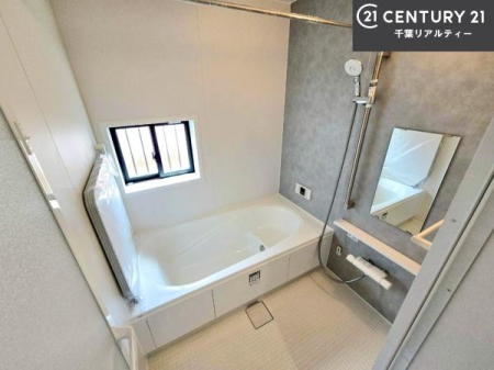���� �������������l�̕��͋C�̃o�X���[���́A�����o�Ă��ăo�X�^�C�����[���I
���d���撣���Ă��邲�J���ɂ��D�݂̍���̓����܂����āA�y����ł݂Ă͂������ł��傤���H