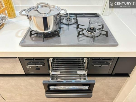 �L�b�`�� �R�����͎O������̂ł������̓����i�s���ł��܂��B
�������O�����t���ł��B�����X�y�[�X���L�X���Ă���׍�Ƃ����₷���I�g�����肪�ǂ��V�X�e���L�b�`���ł��I