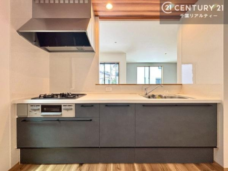 �L�b�`�� ���[�X�y�[�X���L�x�ŁA�����X�y�[�X���X�b�L���ƕЕt���Ђ�`�����p�ł��܂��I
���K�ɍ�Ƃ��ł��A�Ǝ��̌����A�b�v�I�����̗���������܂��I