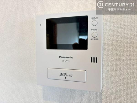 ���̑� TV���j�^�[�t�C���^�[�t�H���������B���K�҂̊���m�F���Ă���Ή��ł��邽�߁A�h�Ɩʂɂ��z�����ꂽ���S�̐ݔ��ł��B