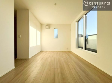 �m�� ���邢�����́A���ʂ����ǂ��A���邭��ϋ��S�n�̗ǂ���ԂƂȂ��Ă���܂��B�����b�N�X���ĉ߂�����S�n�̗ǂ��������ł��I���̖ڊo�߂��X�b�L�����܂��ˁI