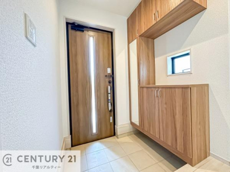���� �y���d�l�z���ċA���Ă��Ă��A�������܁I�����������Ȃ�A�D�����}������Ă�����ԂɂȂ��Ă��܂��B
���邭��������錺�ւł��I