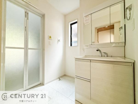 ���ʑ�E���ʏ� �g�Ȃ�𐮂�����ʏ��́A���������厖�ł��I������̐������̂��镵�͋C�����o�I�C�����悭���g�����������܂��B�i�{�H��j
